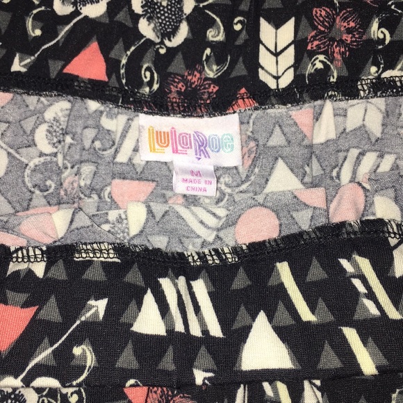 Lula Roe printed skirt - Picture 2 of 3